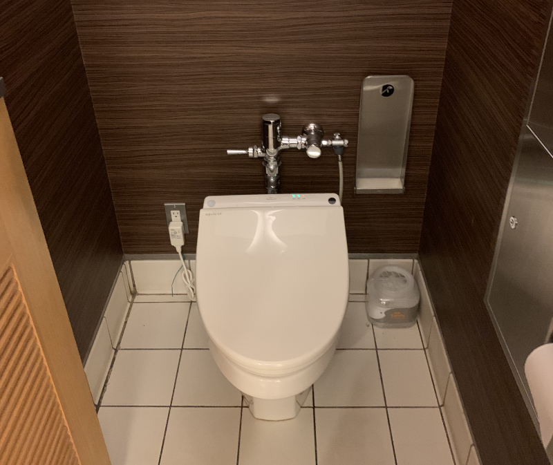 大韓航空ラウンジトイレ