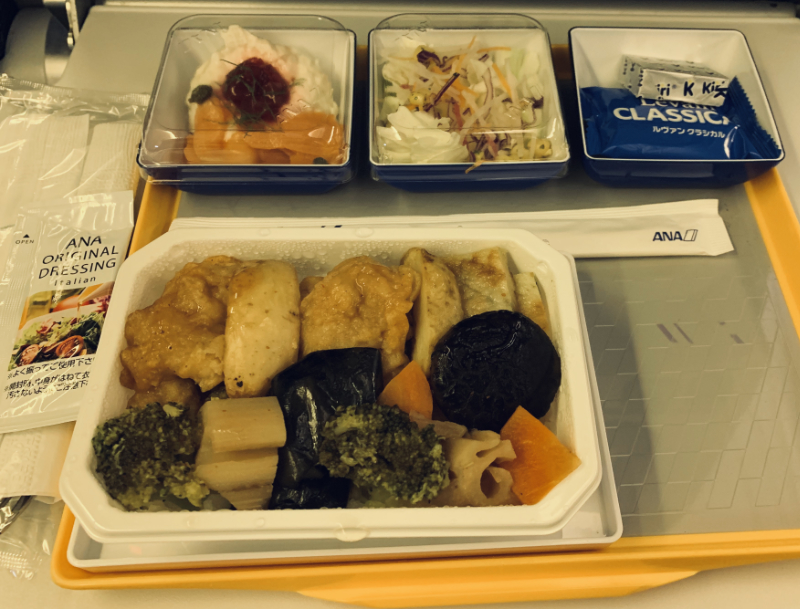 NH809機内食