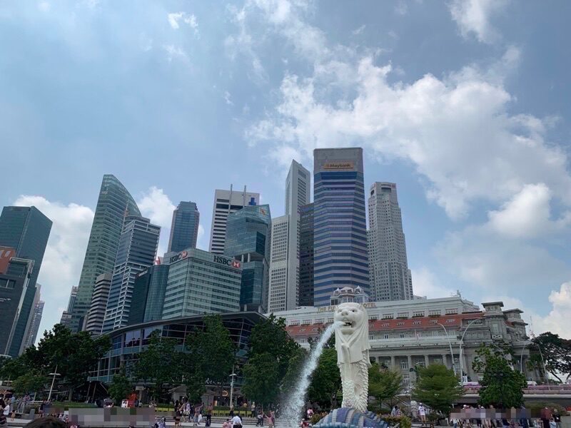 シンガポール