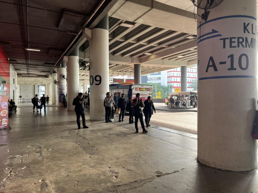 KLIA2 バス乗り場