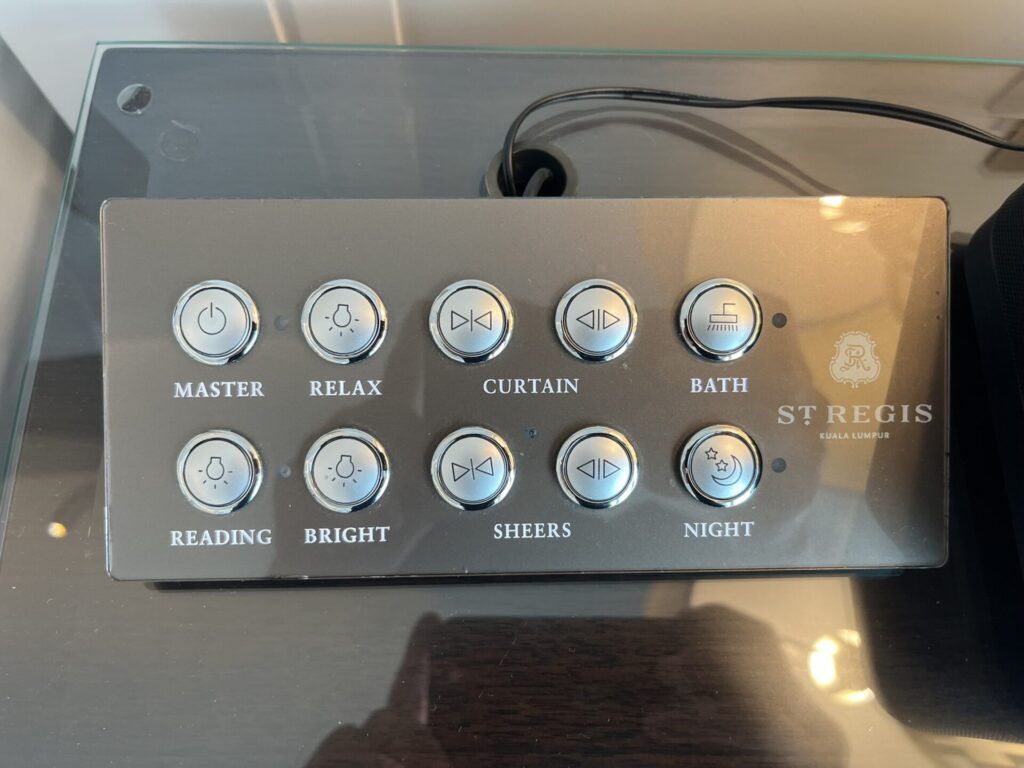 ベッドサイドボタン