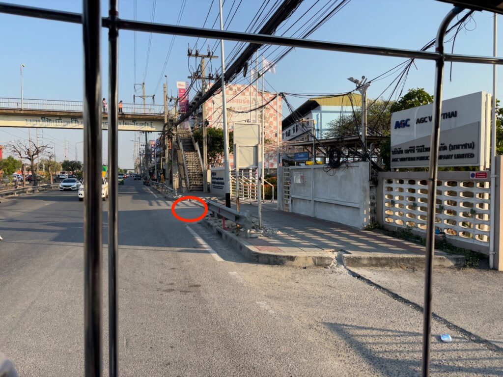 帰りのソンテウ乗場