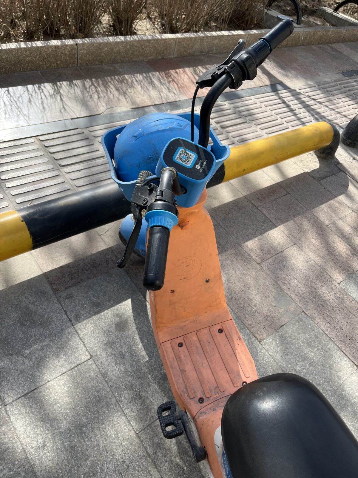 助力车