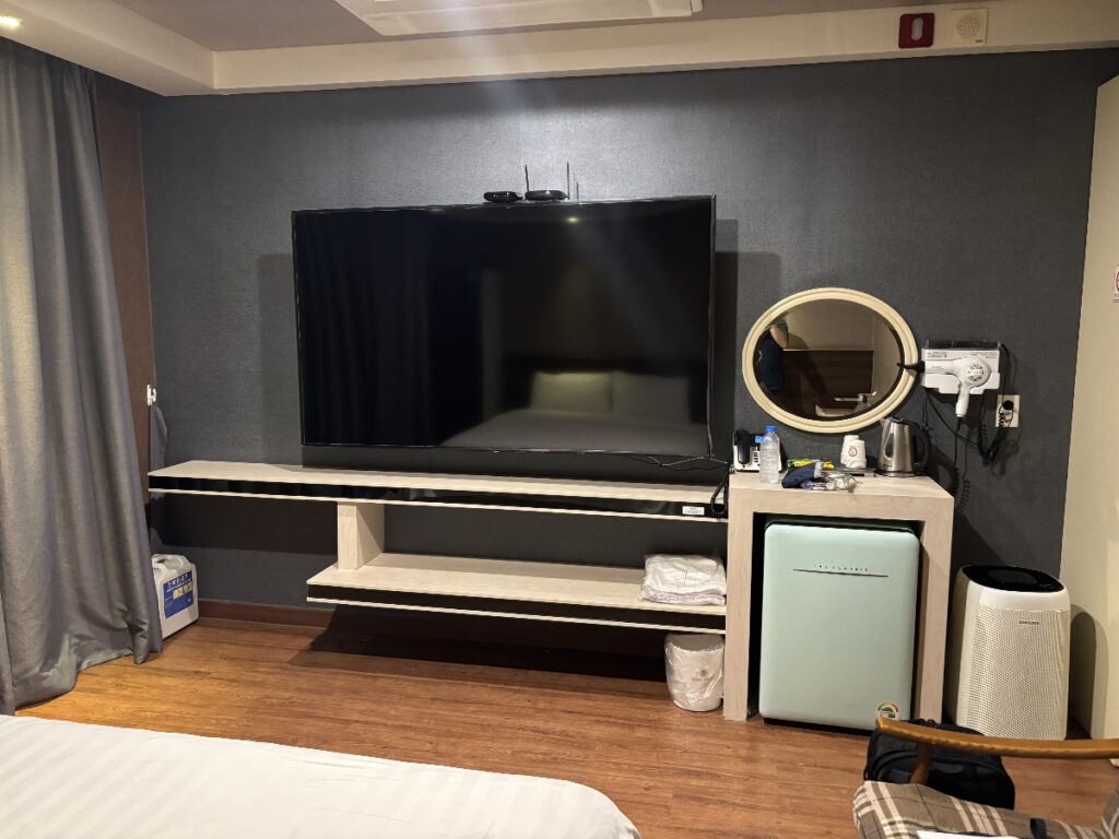 テレビと冷蔵庫