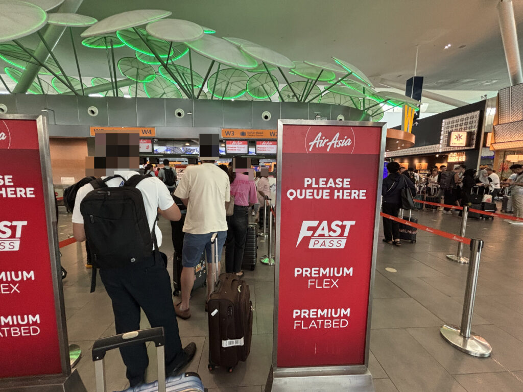 KLIA2チェックインカウンター