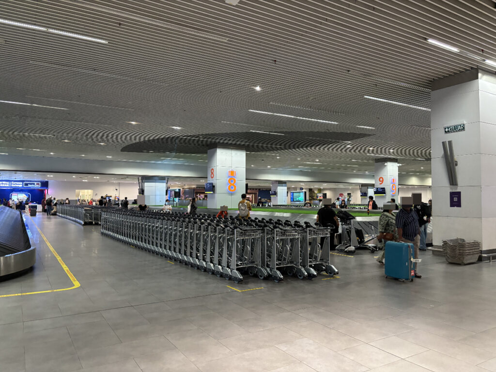 バッゲージクレーム