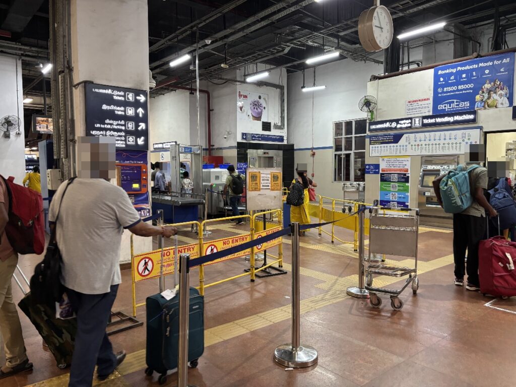 メトロ荷物検査