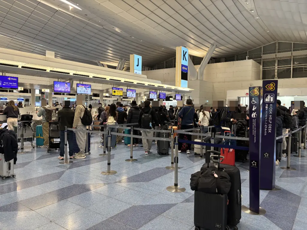 羽田空港ターミナル3チェックインカウンター