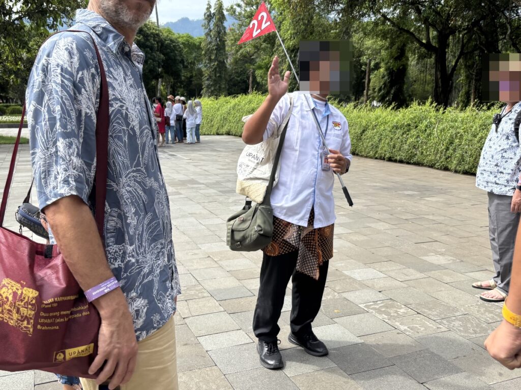 ガイド