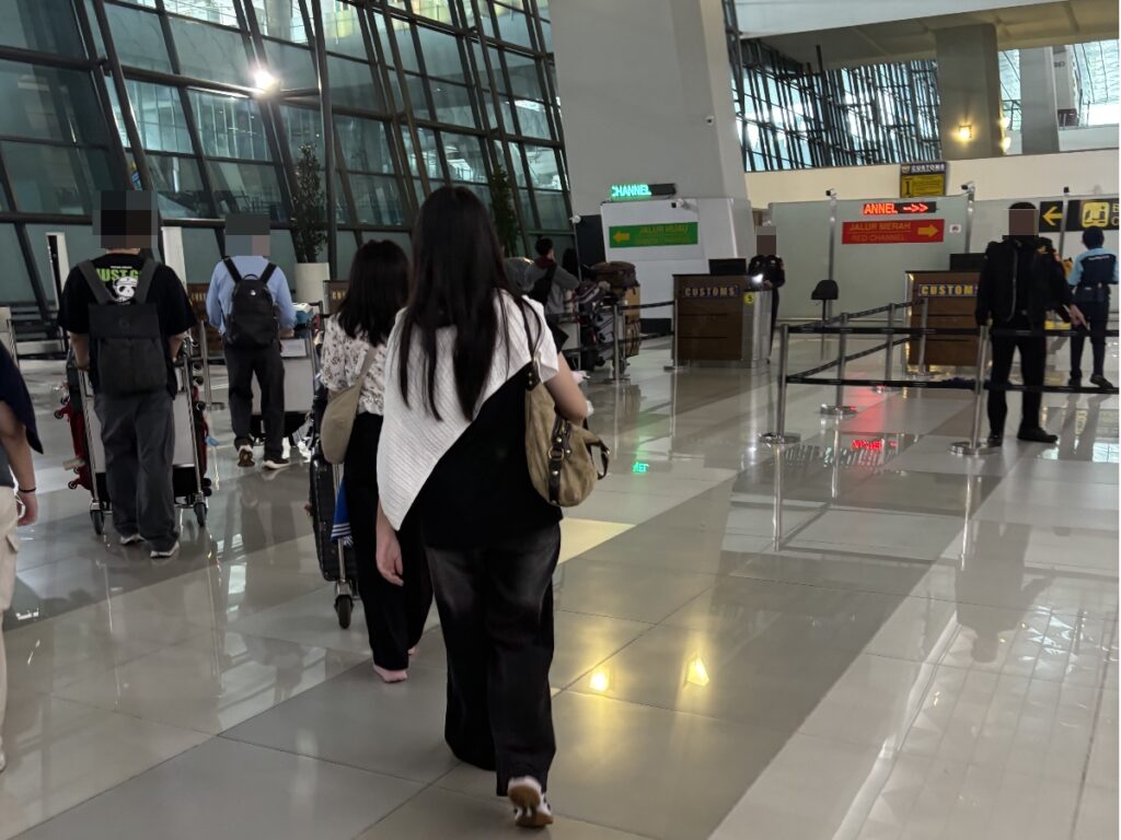 税関