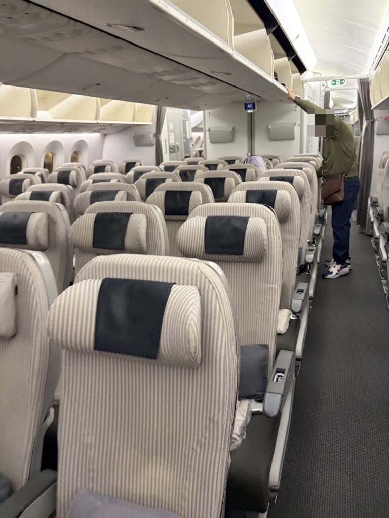 JL749便座席配置