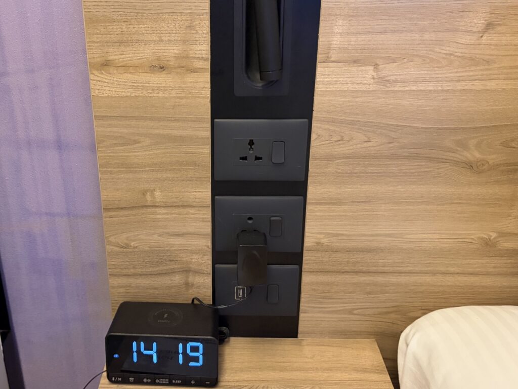 電源とUSBポート