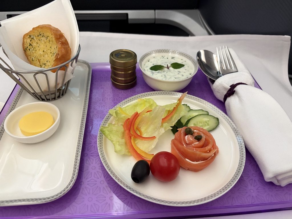 機内食 前菜 サーモン